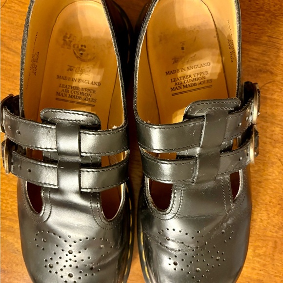 VINTAGE Women’s Dr. Martens The Original Black Leather Mary Janes in UK Size 7 - Picture 2 of 7